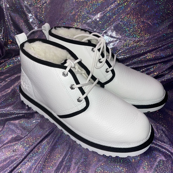 Mens Neumel white/black UGGS - Picture 1 of 7